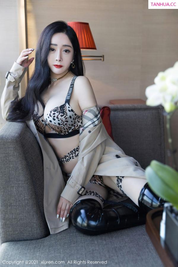 允薾  [XiuRen]高清写真图 2021.09.29 No.4020 允薾第19张图片